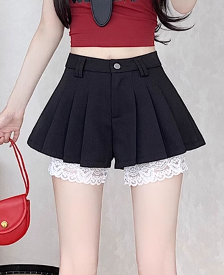 フェミニンシックフレアショートパンツ