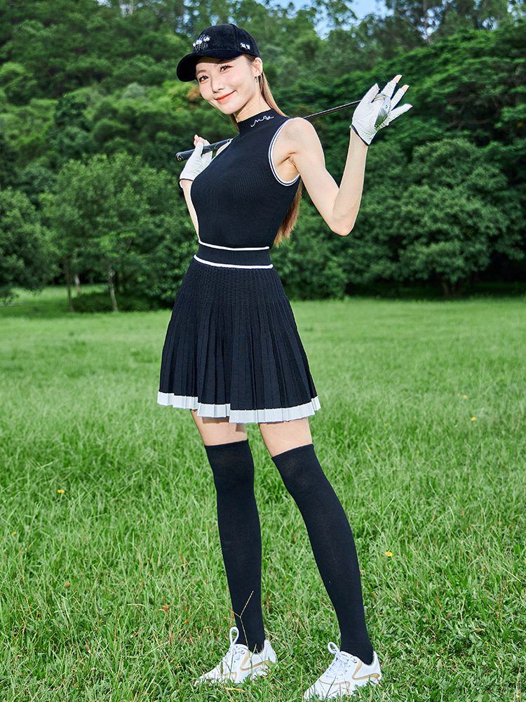 コントラストプリーツゴルフスカート