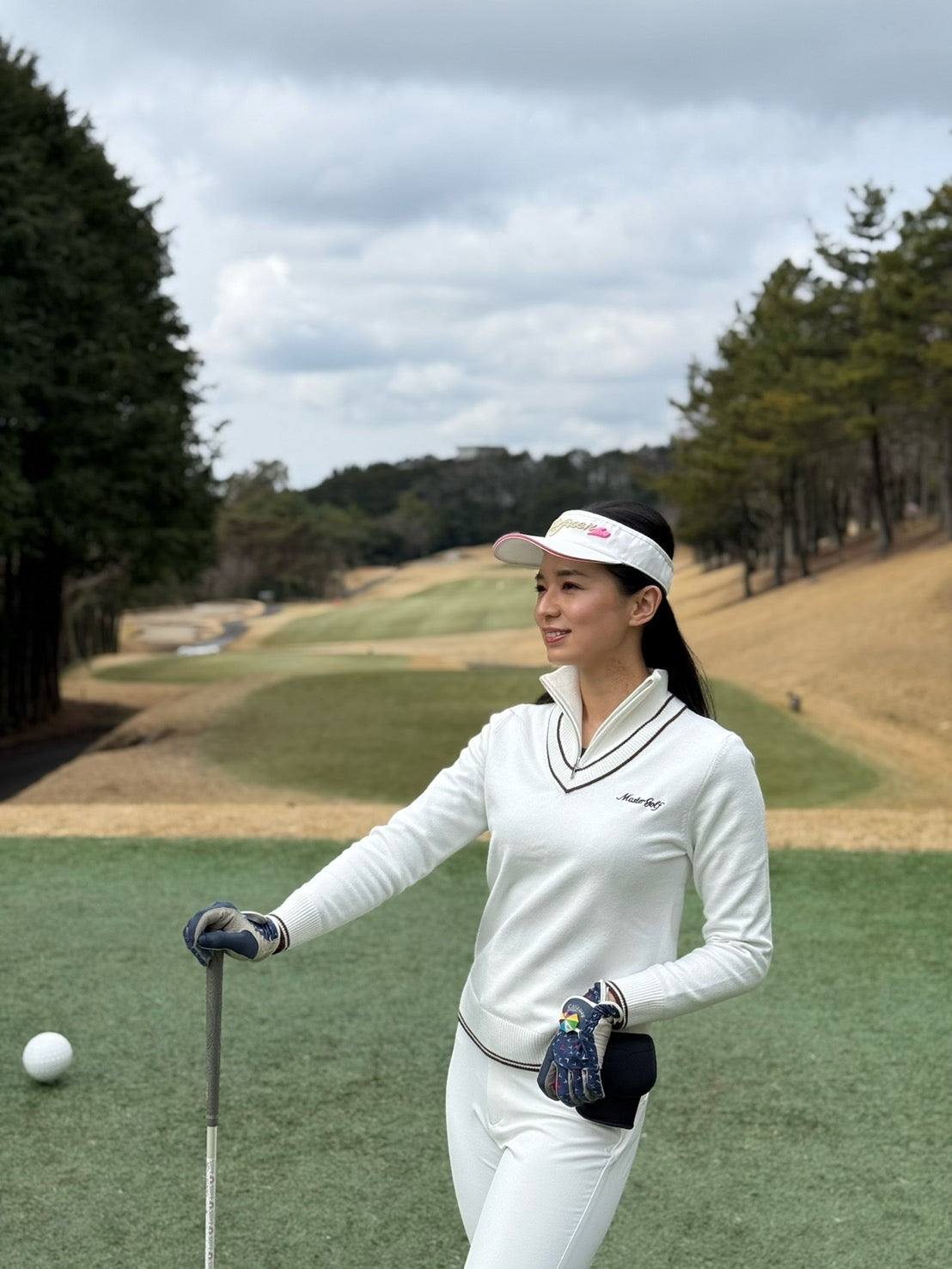 スポーティーホワイトニットセットアップ