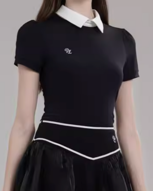 襟付きブラックコンパクトトップス