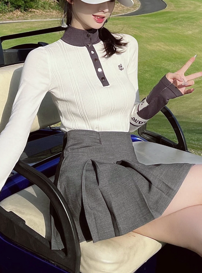 クラシカルロゴハイネックトップス
